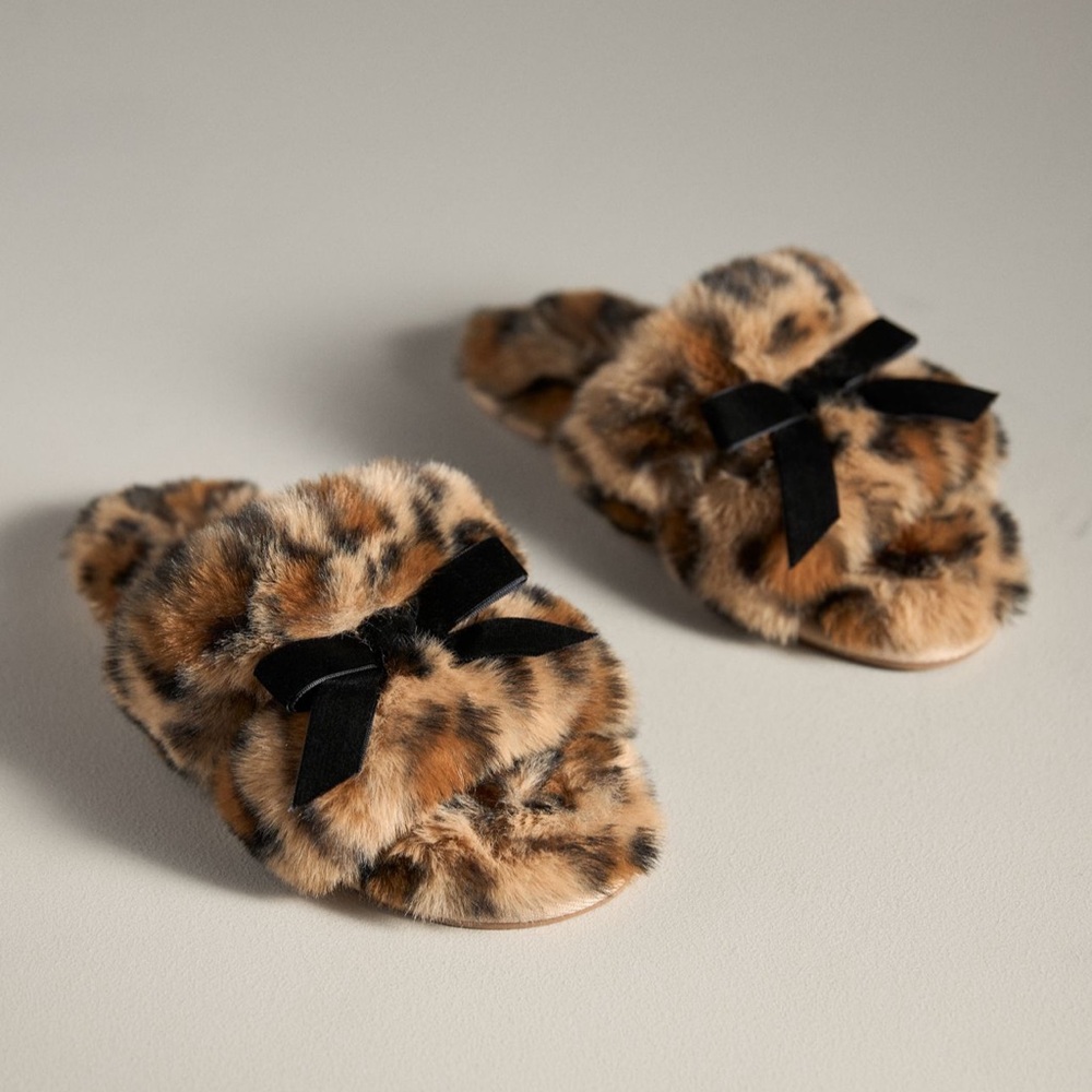 Anthropologie Maeve Leopard Print Slippers with Black Bow size Medium